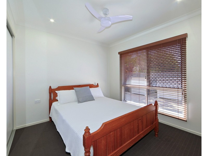 2/12 Tanner Street, Bargara QLD 4670