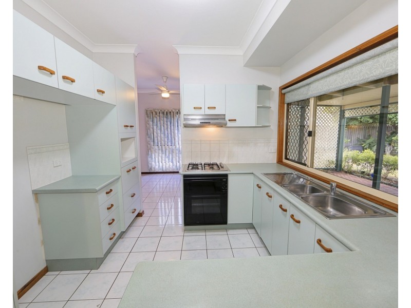 13 Acacia Street, Moore Park Beach QLD 4670