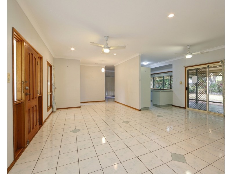 13 Acacia Street, Moore Park Beach QLD 4670