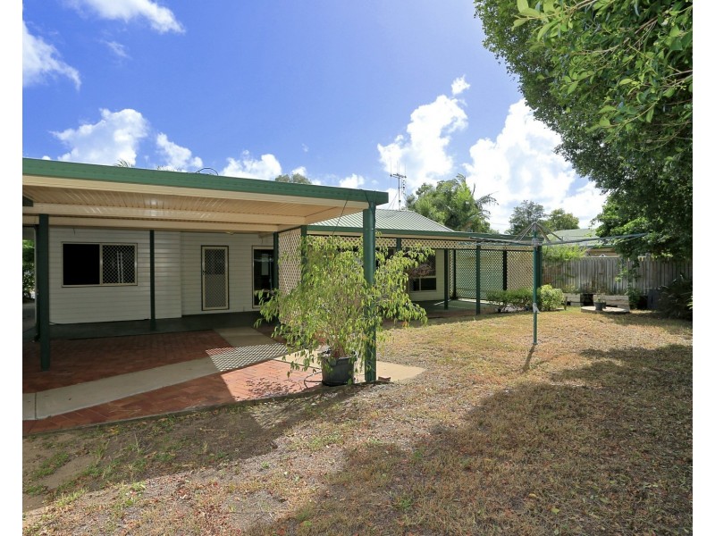 13 Acacia Street, Moore Park Beach QLD 4670