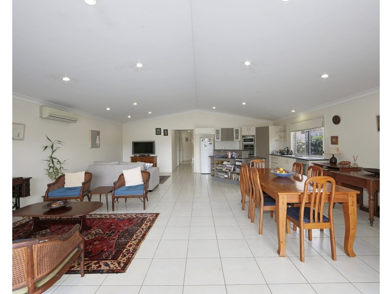 19 Grimwood Street, Bundaberg West QLD 4670