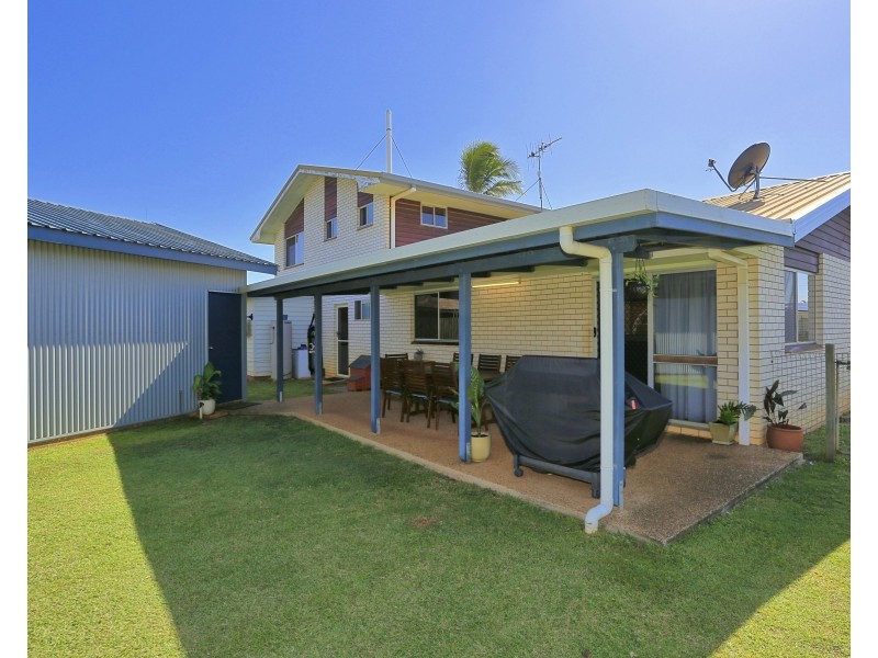 8 McGill Crescent, Avenell Heights QLD 4670