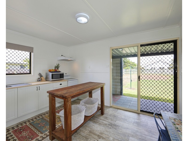 9 Mary Fox Street, Innes Park QLD 4670