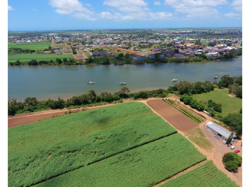 108 Waterview Road, Bundaberg North QLD 4670