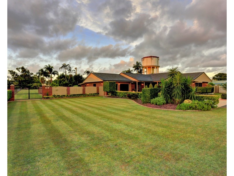 16-18 Heaps Street, Avenell Heights QLD 4670