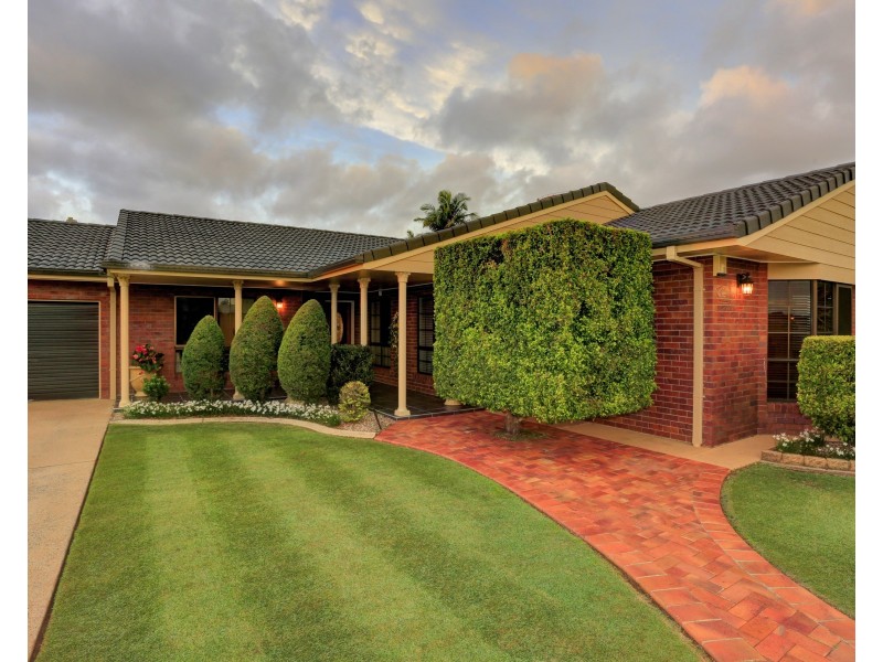 16-18 Heaps Street, Avenell Heights QLD 4670