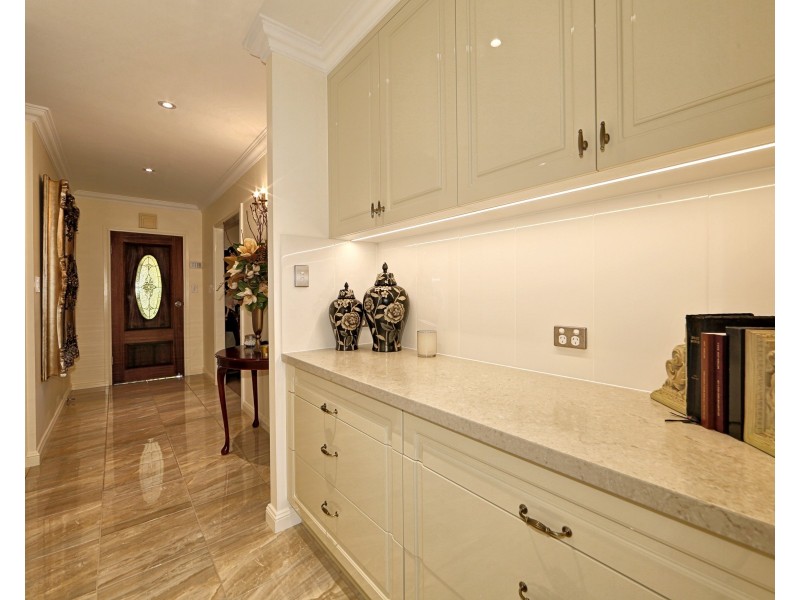 16-18 Heaps Street, Avenell Heights QLD 4670