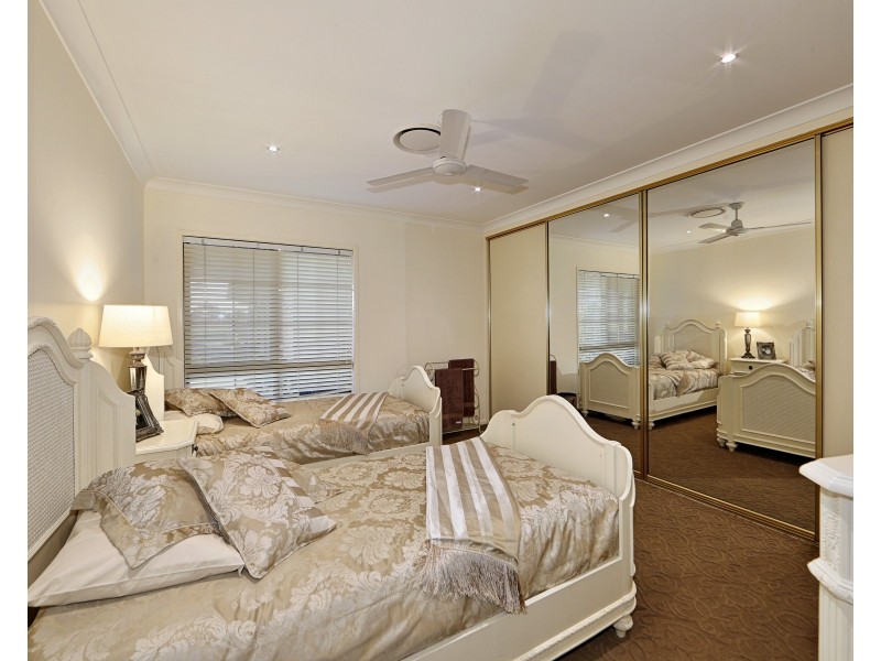 16-18 Heaps Street, Avenell Heights QLD 4670