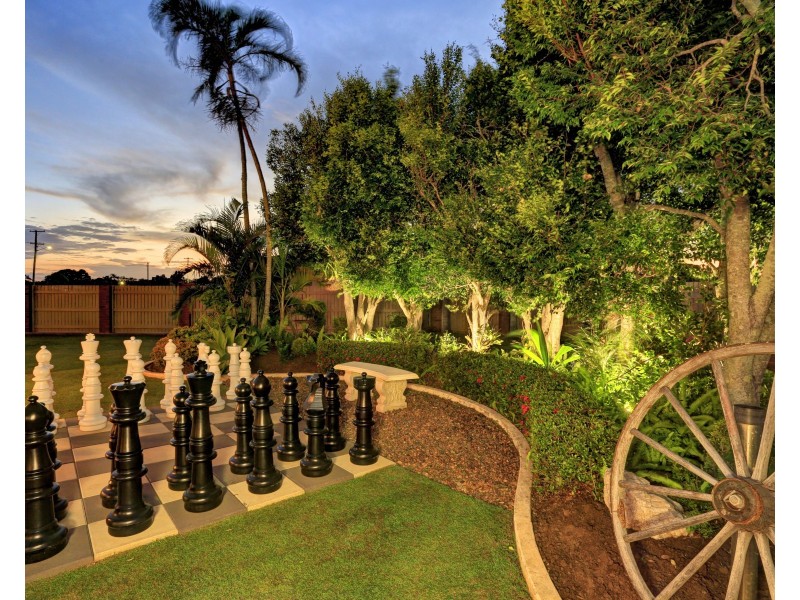 16-18 Heaps Street, Avenell Heights QLD 4670