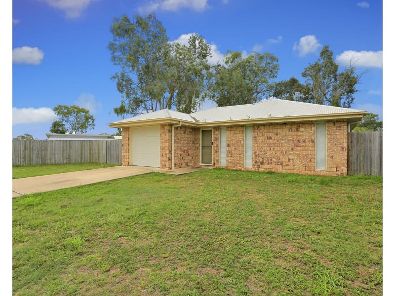 8 Regency Road, Moore Park Beach QLD 4670