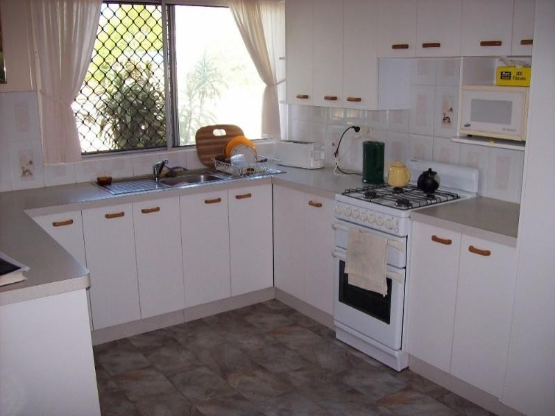 Elliott Heads QLD 4670