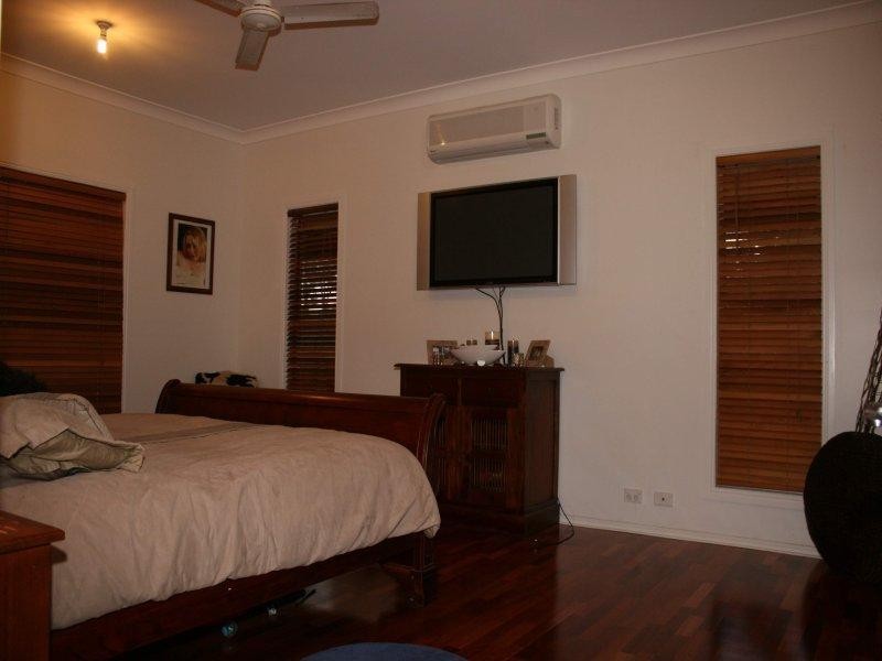 Moore Park Beach QLD 4670