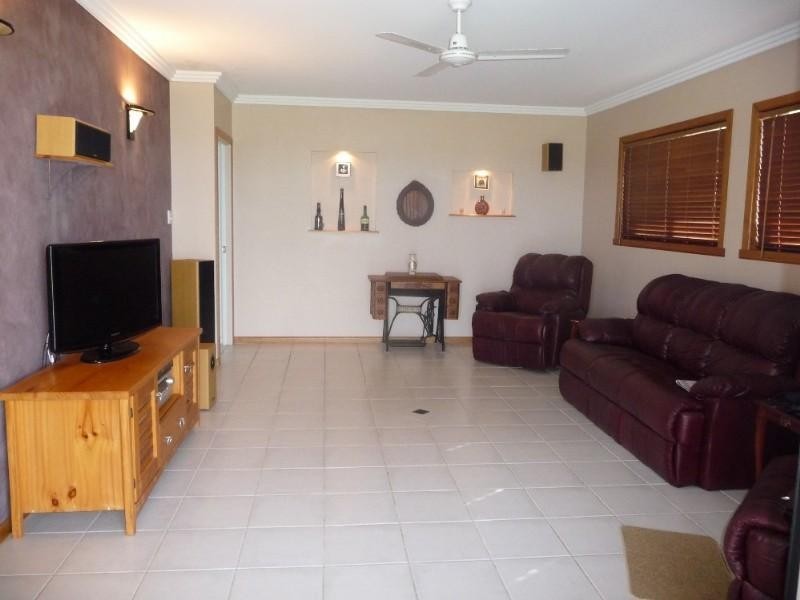 174 Shelley Street, Burnett Heads QLD 4670