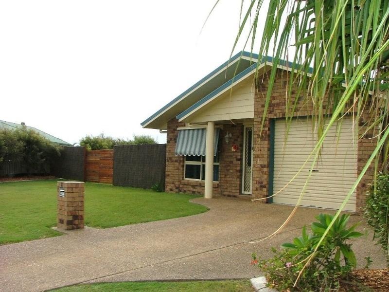 6 Settlers Court, Bargara QLD 4670