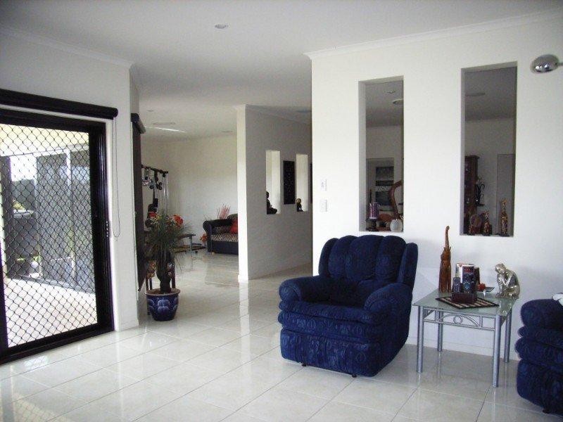 Innes Park QLD 4670