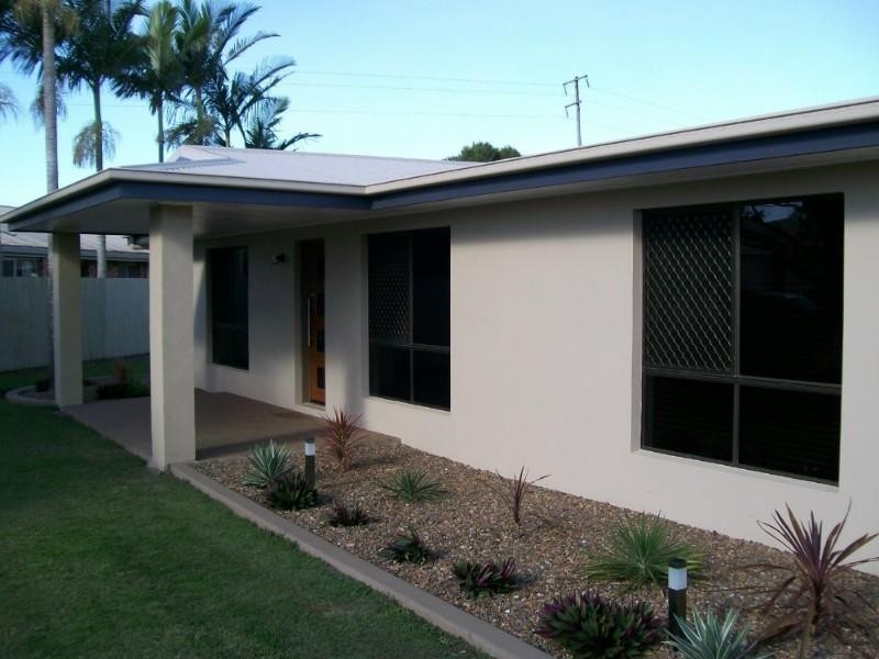 Avenell Heights QLD 4670