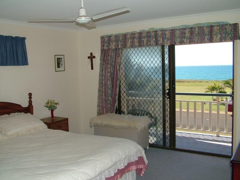 Elliott Heads QLD 4670