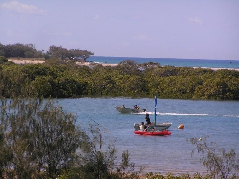 Elliott Heads QLD 4670