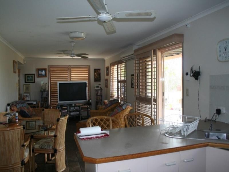 Elliott Heads QLD 4670