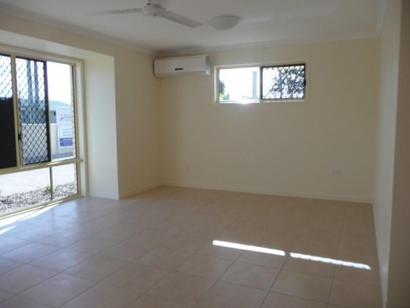 Avenell Heights QLD 4670