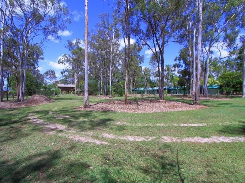 Sharon QLD 4670