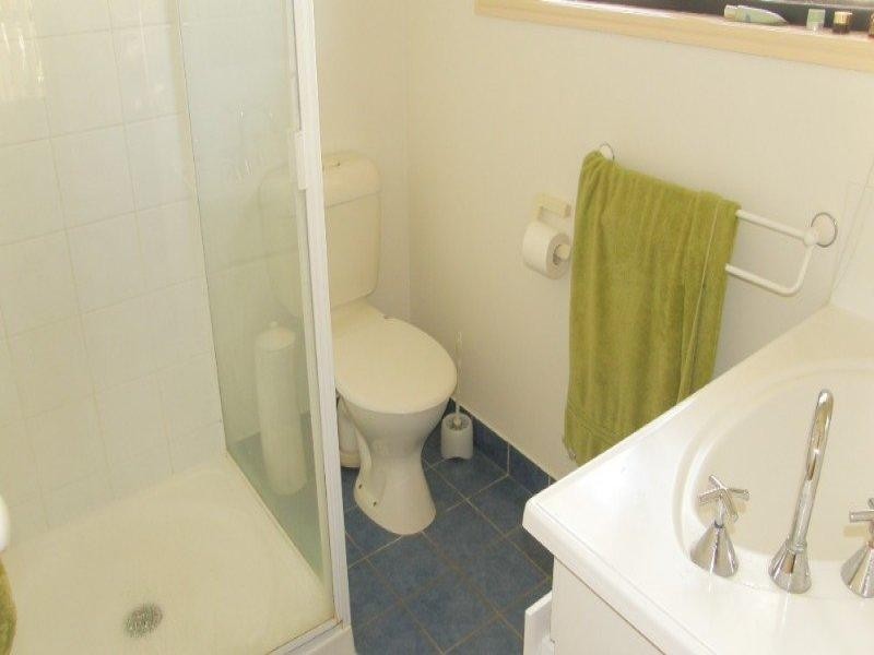 6 Cossart Crescent, Bargara QLD 4670