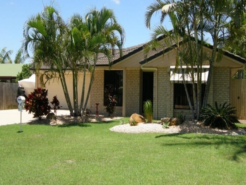 6 Cossart Crescent, Bargara QLD 4670