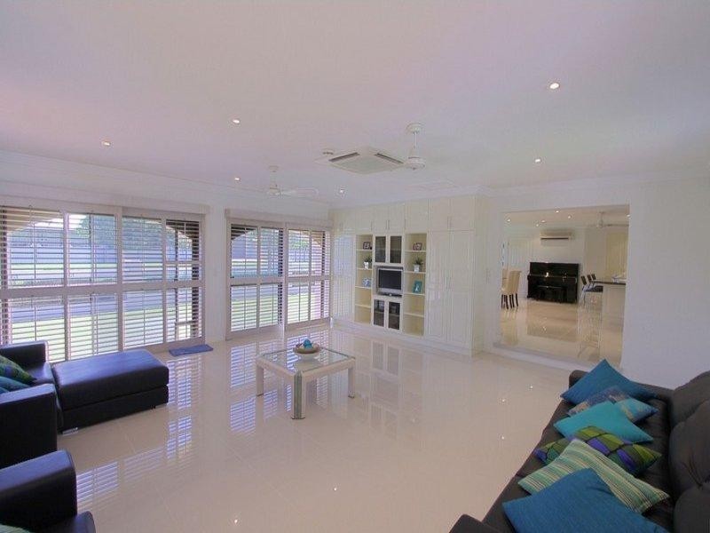 Elliott Heads QLD 4670