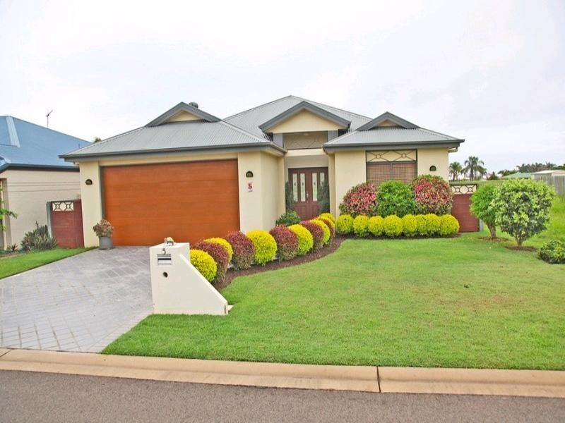 Coral Cove QLD 4670
