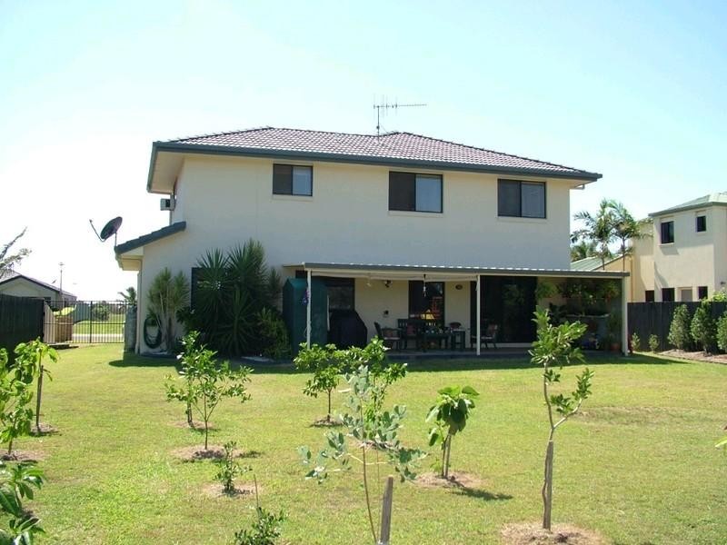 Coral Cove QLD 4670
