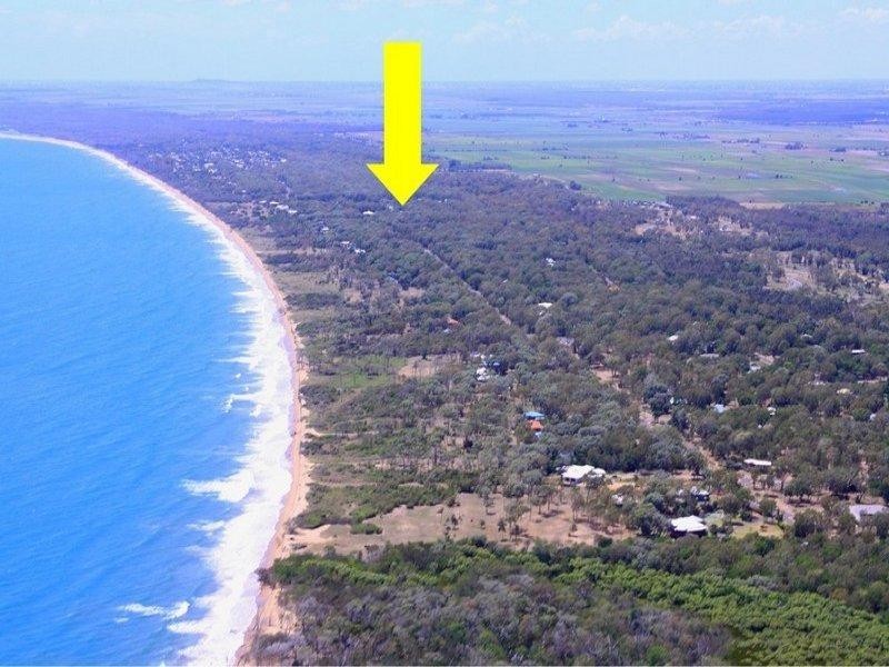 Moore Park Beach QLD 4670