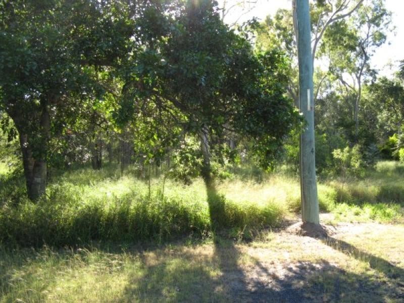Moore Park Beach QLD 4670