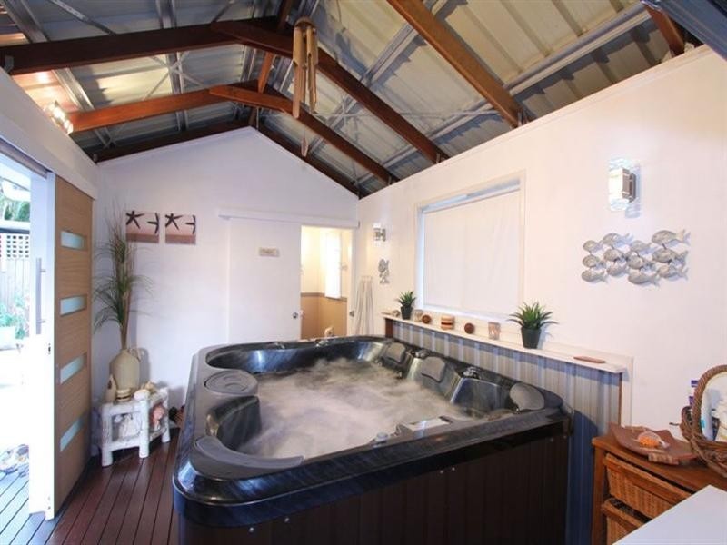 Innes Park QLD 4670
