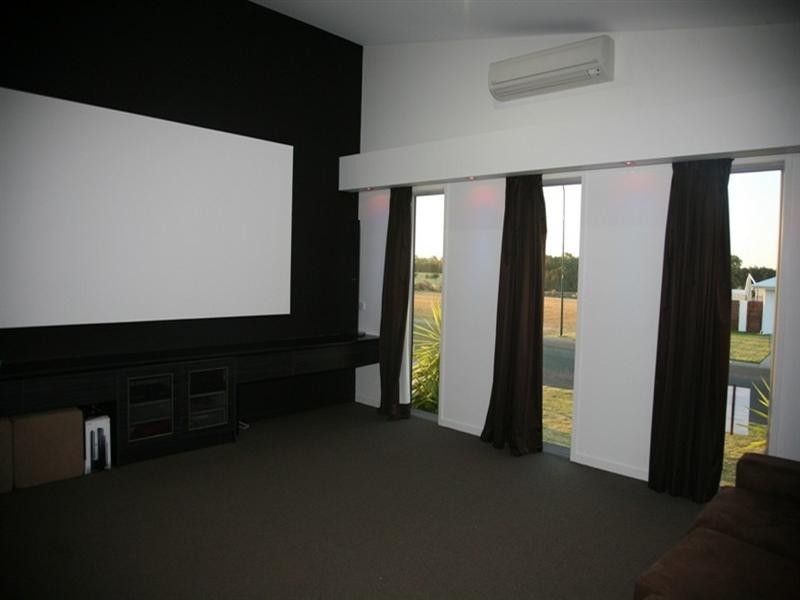 Coral Cove QLD 4670