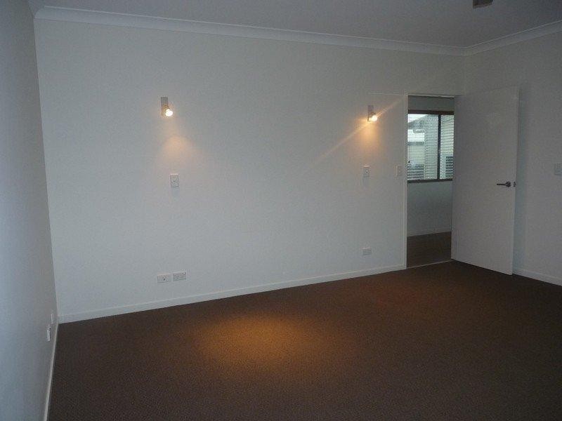 Coral Cove QLD 4670