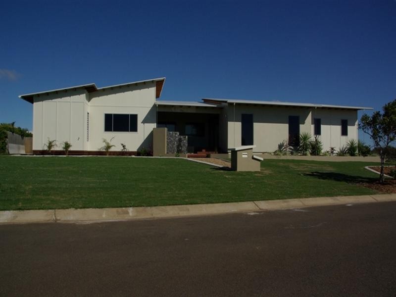 Coral Cove QLD 4670