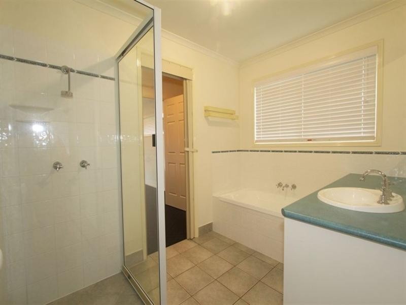 8 Cascade Parade, Bargara QLD 4670