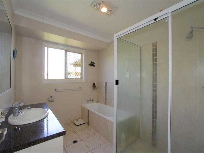 5 Wearing Road, Bargara QLD 4670