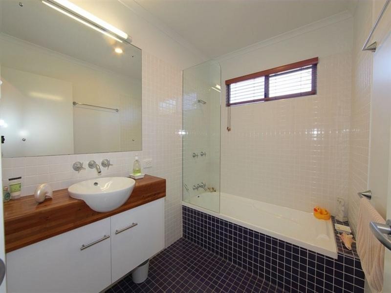 1/98 Miller Street, Bargara QLD 4670