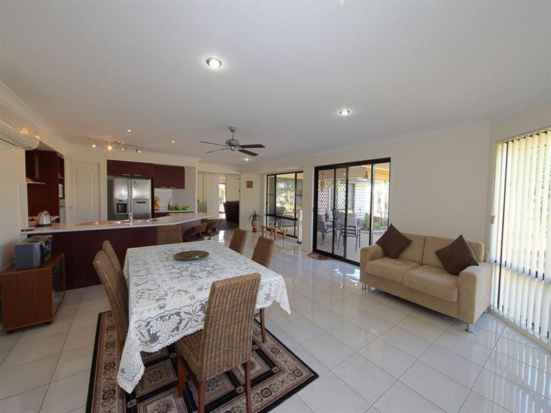 Coral Cove QLD 4670