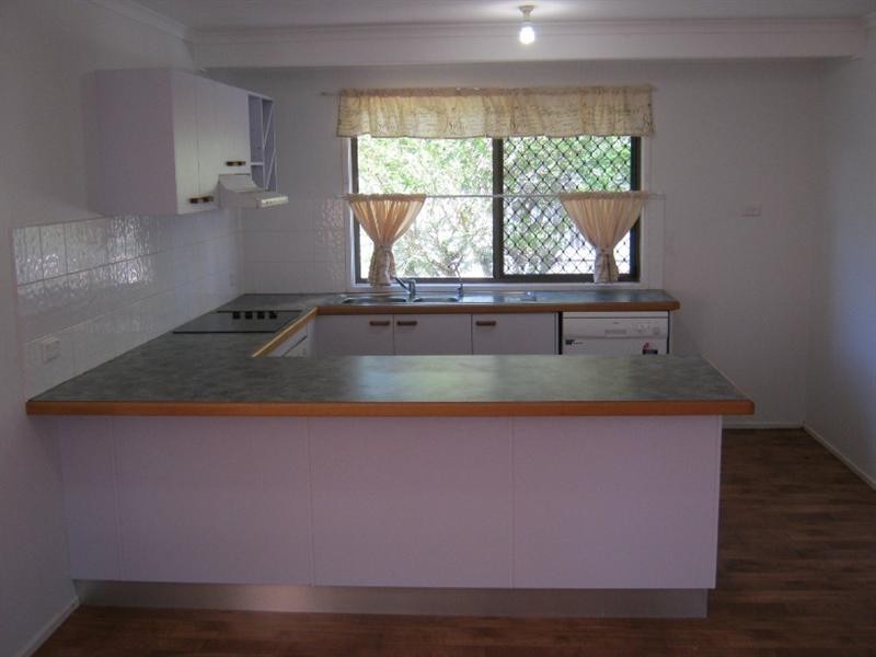 1 Seabreeze Street, Bargara QLD 4670