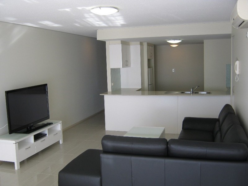 U 17 5-7 Cnr See and Whalley Streets, Bargara QLD 4670