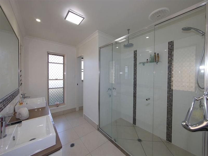 3 Evas Way, Bargara QLD 4670