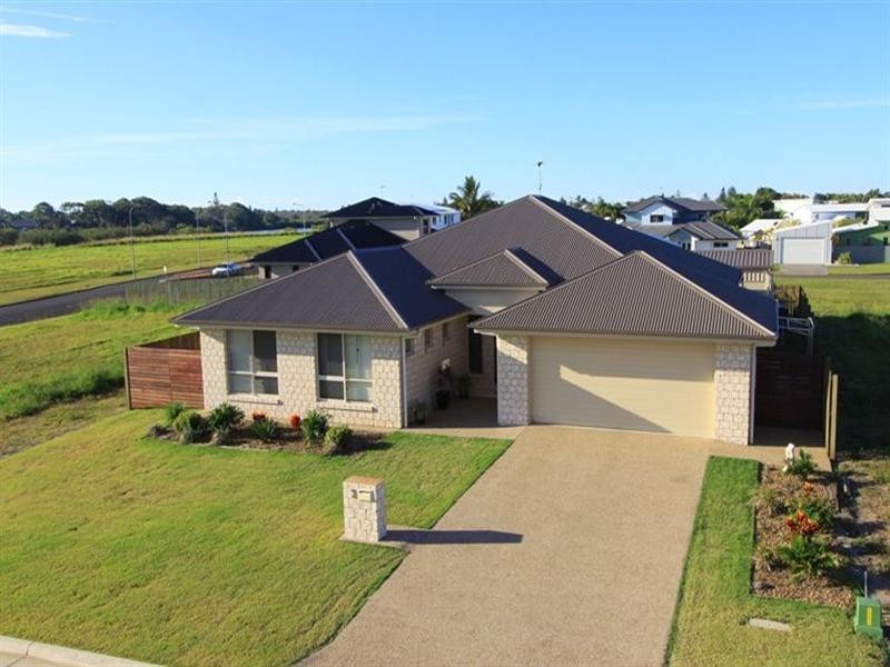 3 Evas Way, Bargara QLD 4670