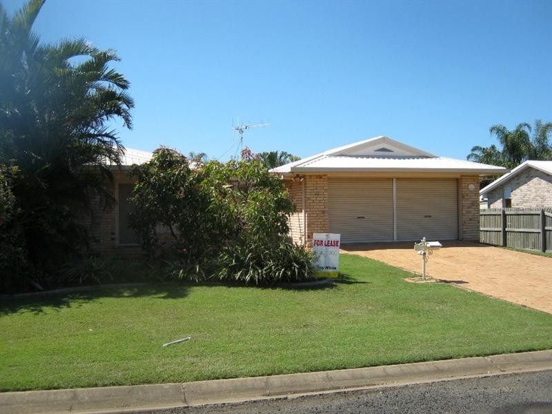55 Shoreline Crescent, Bargara QLD 4670