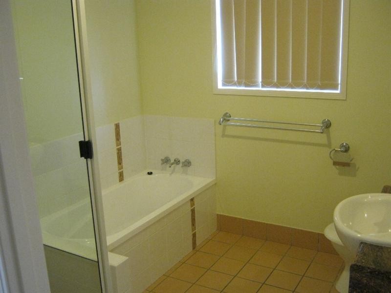 6 Federation Street, Bargara QLD 4670