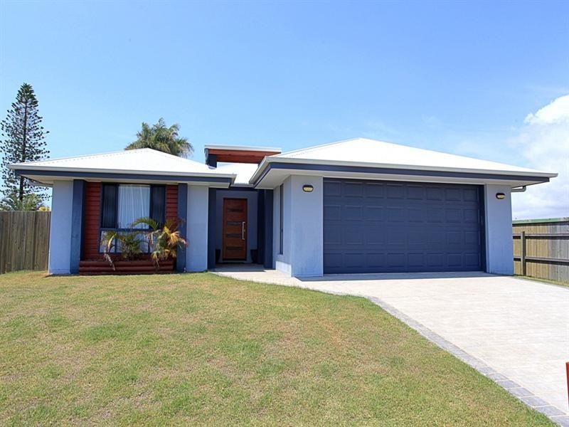 43 McCavanagh Street, Bargara QLD 4670