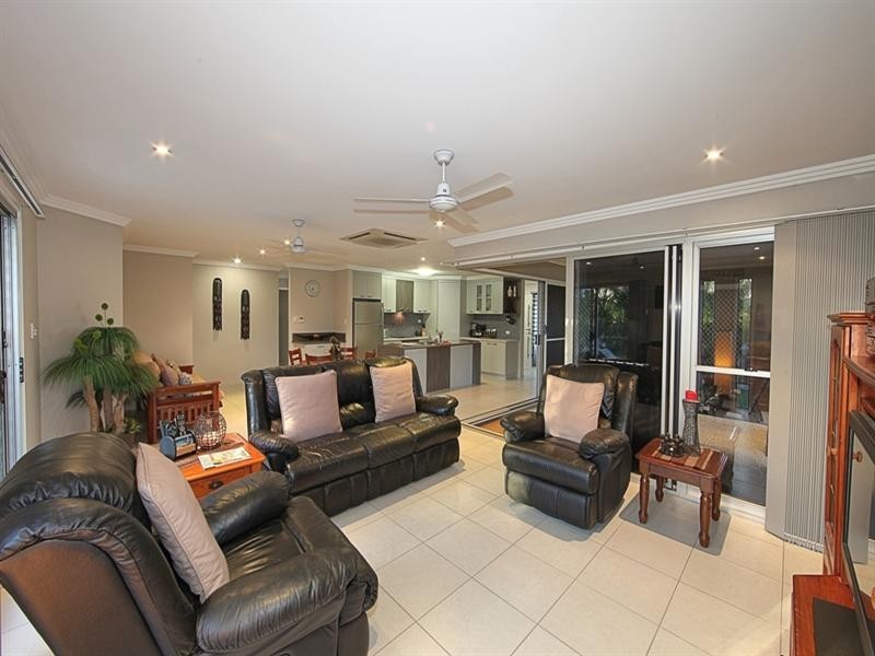 30 Baker-Finch Drive, Bargara QLD 4670