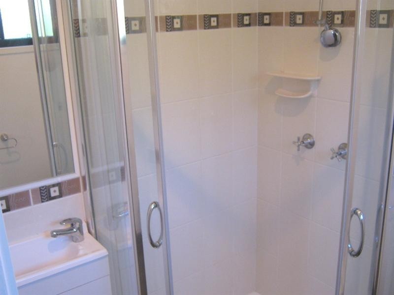 42 Linden Crescent, Qunaba QLD 4670