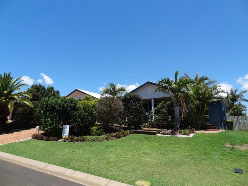 229 Barolin Esplanade, Coral Cove QLD 4670
